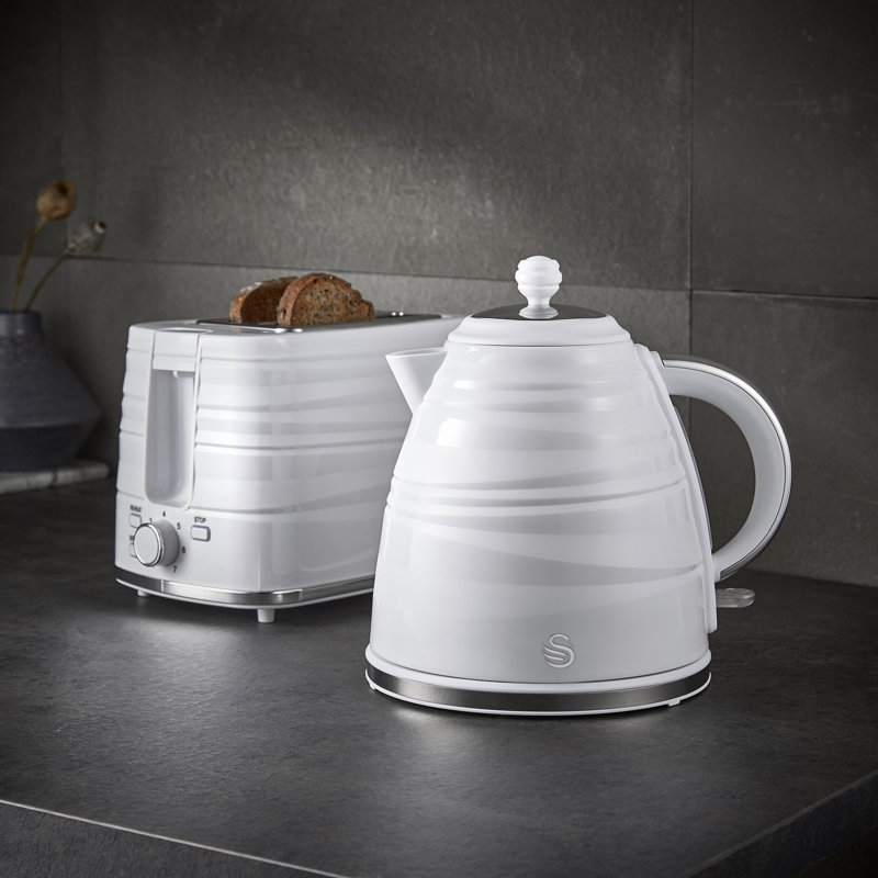 Swan Symphony 1.7 L Electric Kettle & Reviews Wayfair.co.uk